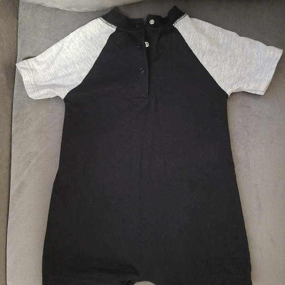 Gerber Romper Set - Picture 3 of 9